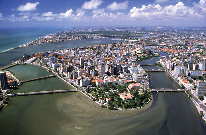 Recife:  Nordeste é a região que usa menos serviços de profissionais especializados na construção civil.